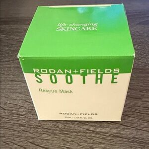 Rodan + Fields Soothe Rescue Mask